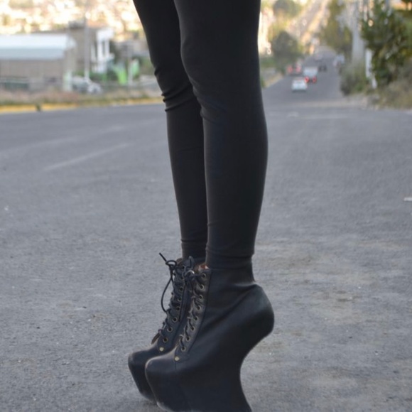 JEFFREY CAMPBELL 5/5.5/6 Night-Lita NIGHTLITA Heelless Lace Up Bootie - Picture 2 of 13